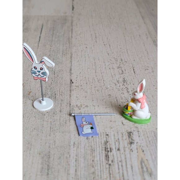 Dept 56 Easter bunny sign set village accessory set spring - Picture 5 of 7